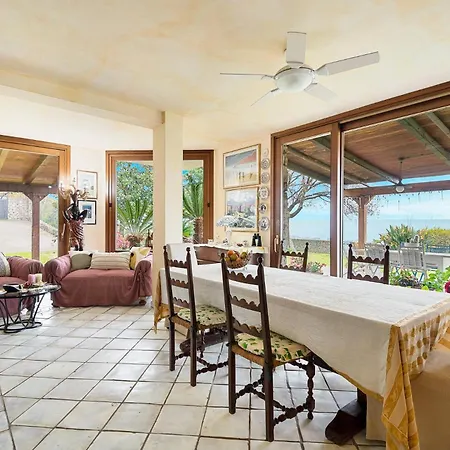 Piccolo Paradiso Villa *