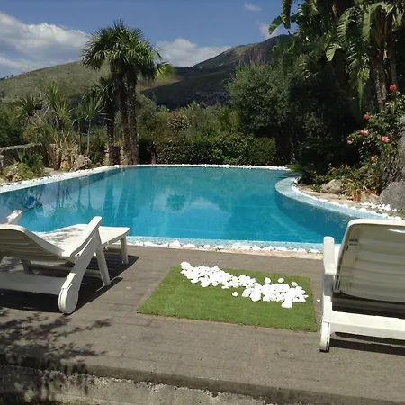 Piccolo Paradiso Villa *